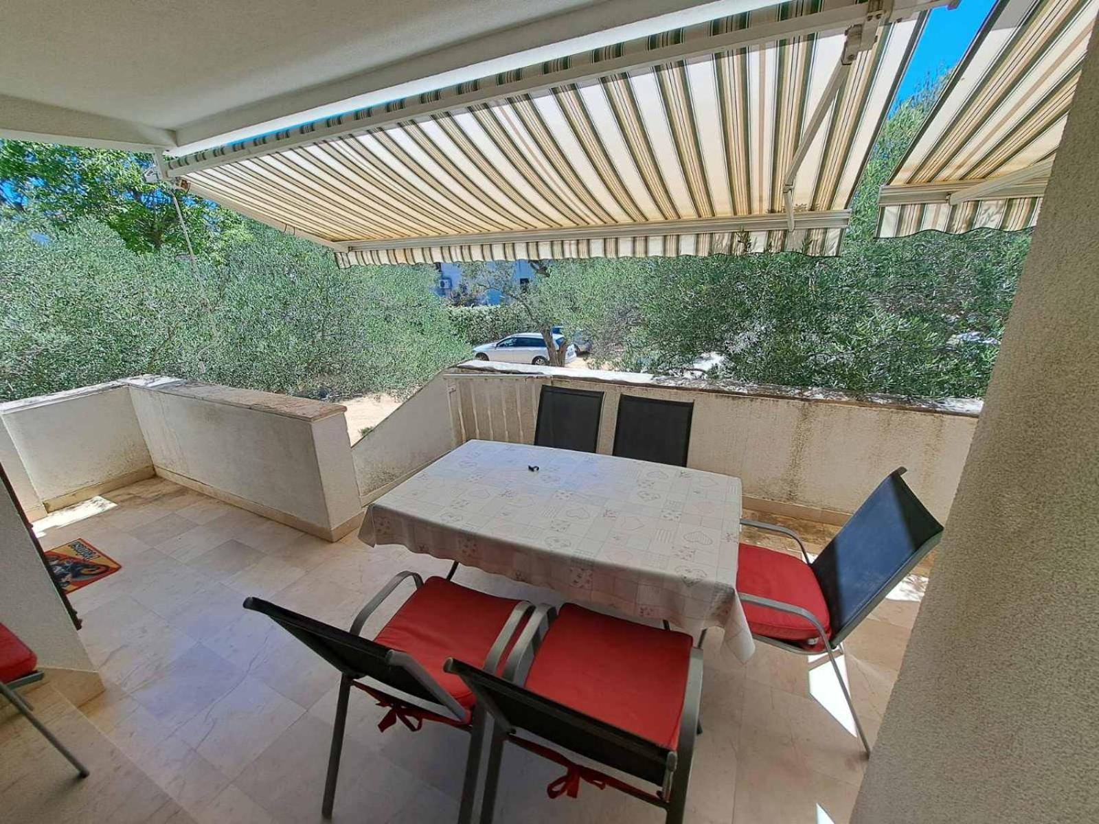 Apartmani Maver Sveti Filip i Jakov Bagian luar foto