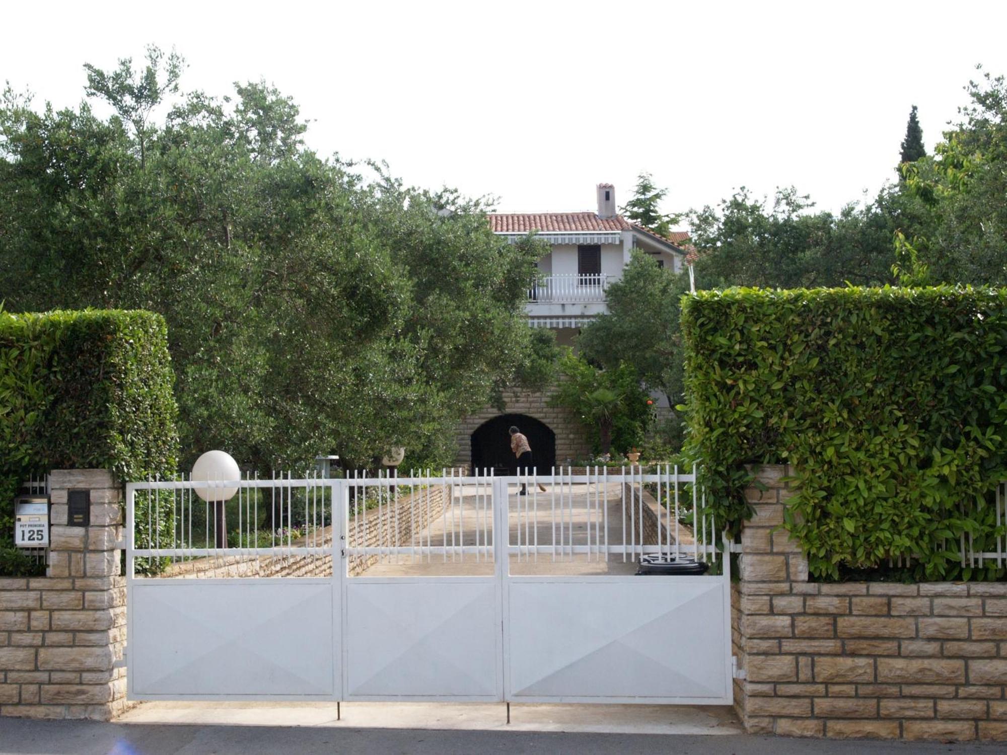 Apartmani Maver Sveti Filip i Jakov Bagian luar foto